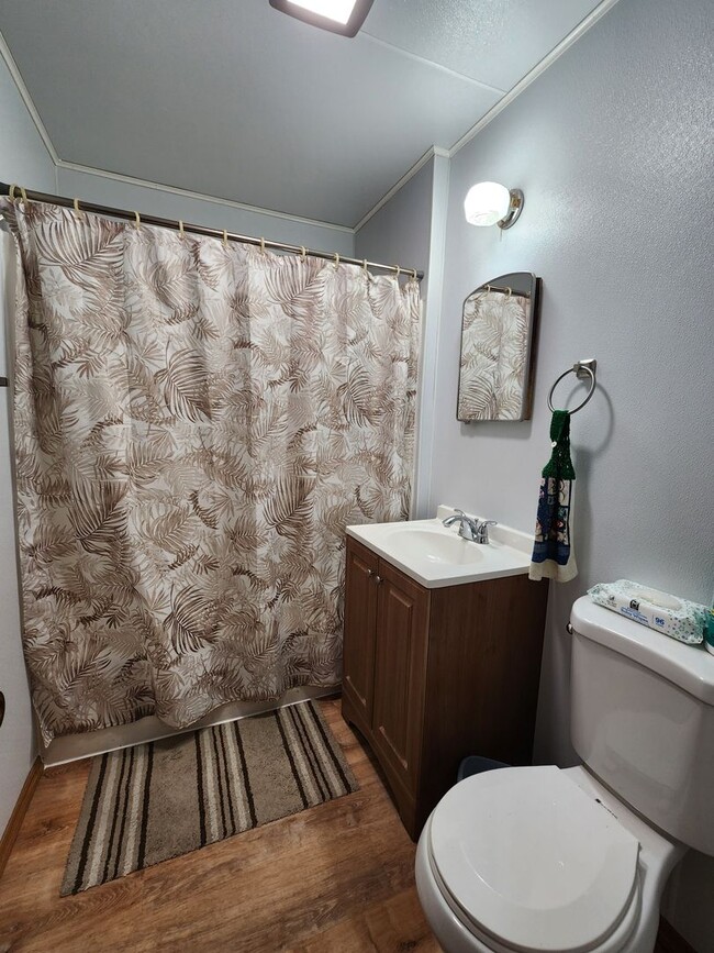 Building Photo - 3 Bedroom Home in Farmington NM 87402