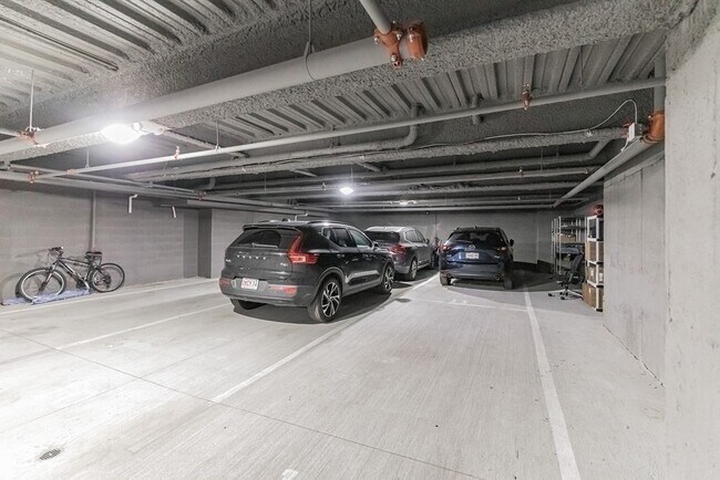 Building Photo - 54 Pleasant St