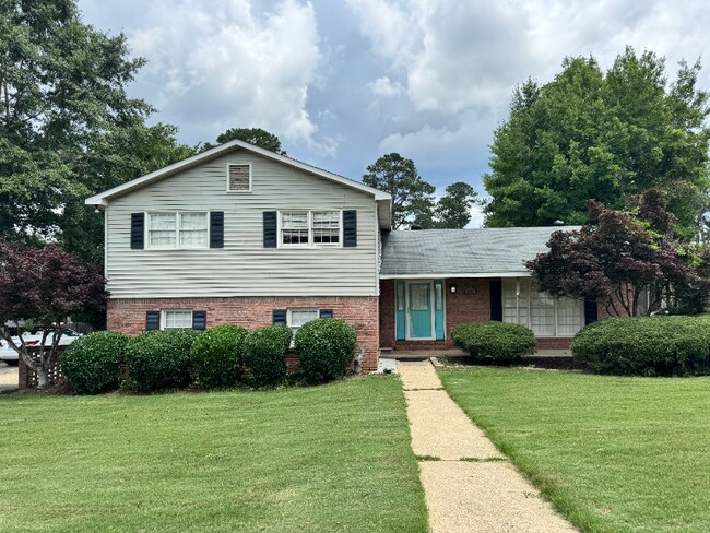 Primary Photo - 2406 Greenbrier Dr