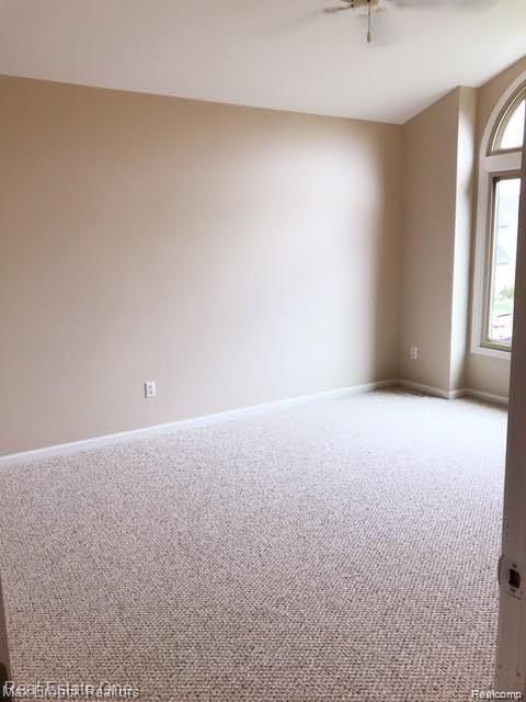 Building Photo - 37899 McKenzie Ct