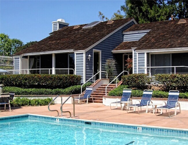 Building Photo - 600 Wakefield Ct