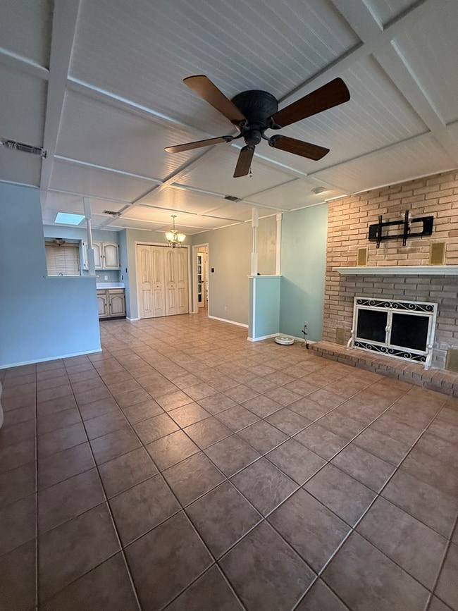 Building Photo - 129 Forest Cir