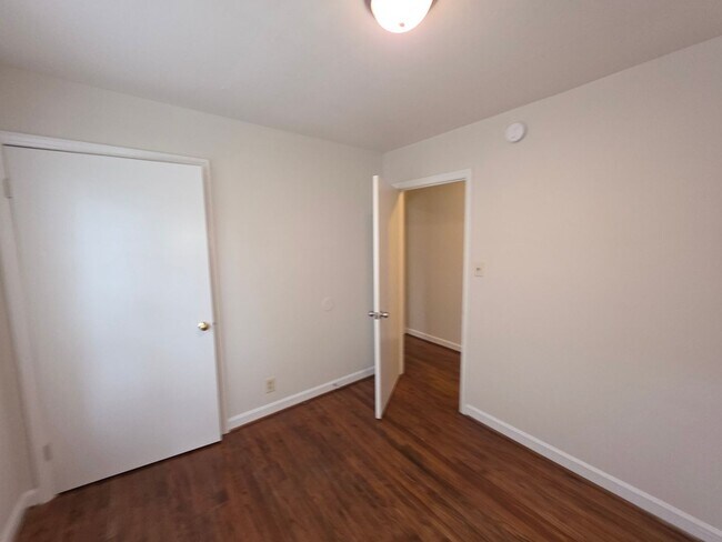 Building Photo - BH-beal3721