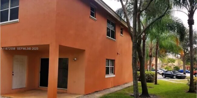 Building Photo - 4345 NW 69th Terrace