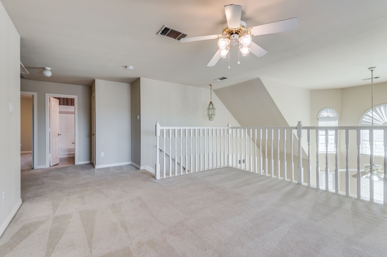 Building Photo - 3147 Waterside Dr