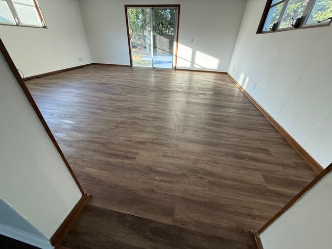 Building Photo - 2167 Felch Ave