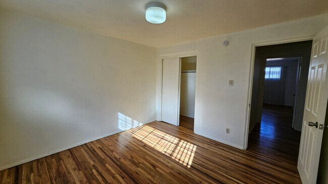 Building Photo - Louisiana Blvd SE-845