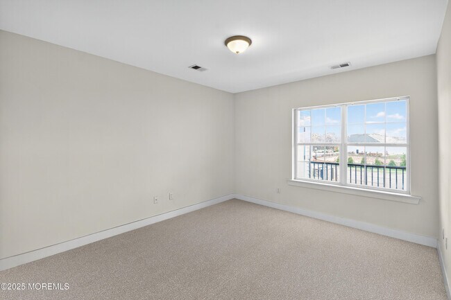 Building Photo - 626 Marion Ln