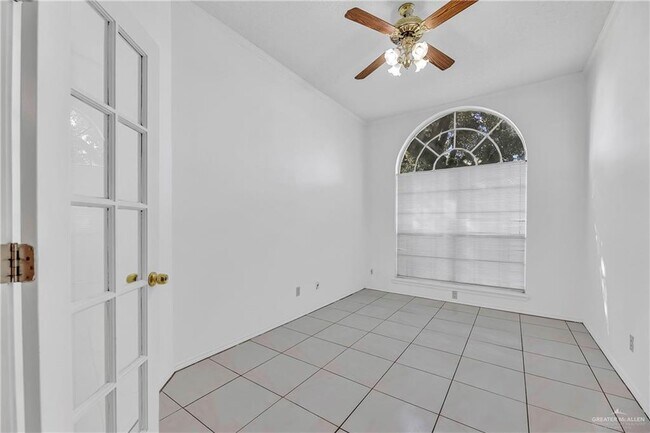 Building Photo - 29 Martin Ave