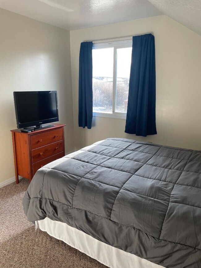 Building Photo - 113 Wyoming State Hwy 233