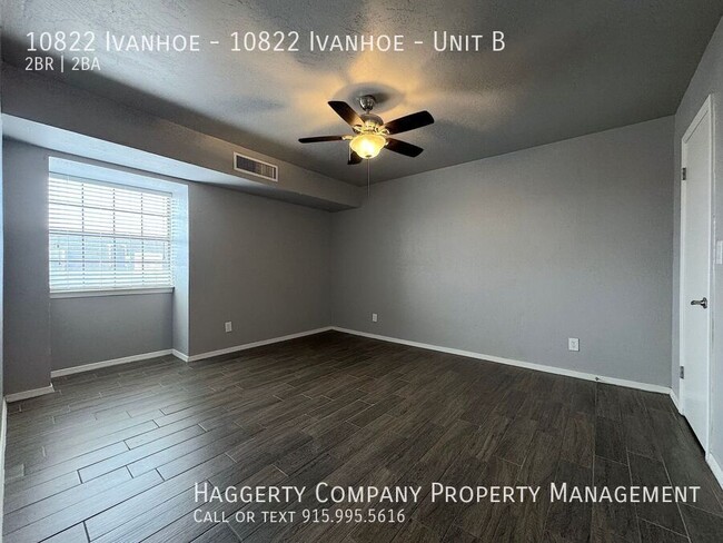 Building Photo - East El Paso 2bed/1.5 Townhome Refrig A/C