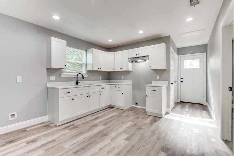 Building Photo - 9214 Metz Ave