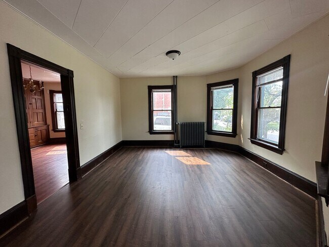 Building Photo - 81-83 Grant Street