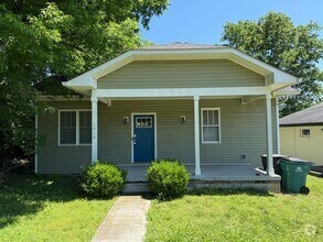 Building Photo - For Rent - Beautiful South Nashville House