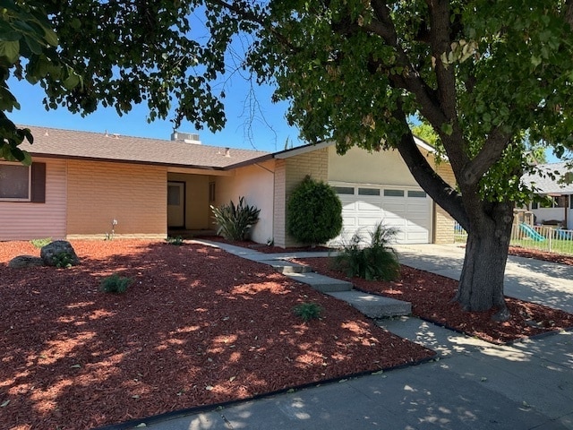 Building Photo - N. Stockton 4 Bedroom 2 Bath Single Story ...