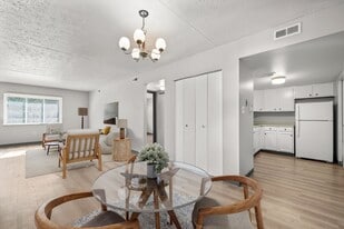 Building Photo - Parkside Apartments