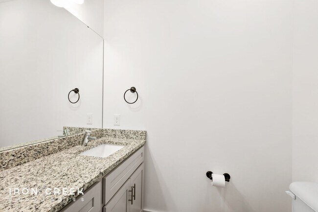 Building Photo - Stunning Three-Bedroom Home in Candler