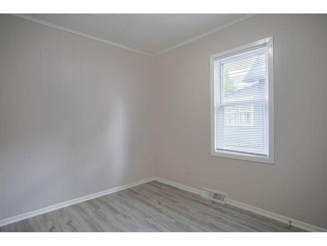 Building Photo - 1132 Farrington St