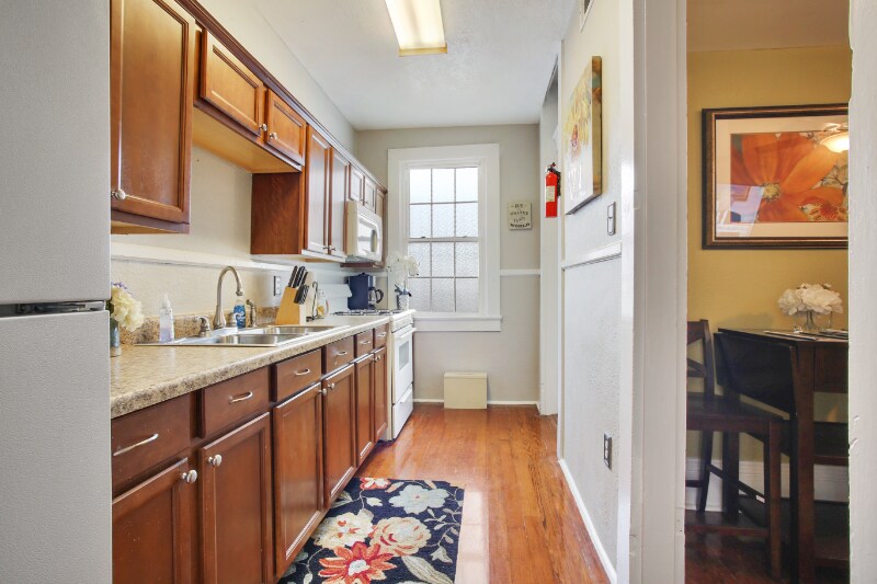 Building Photo - 2903 Lepage St