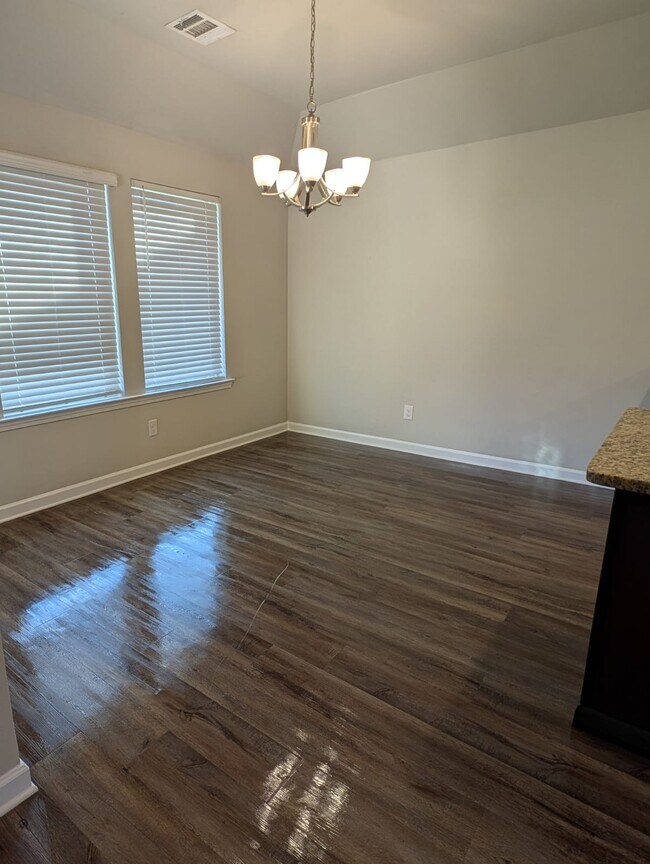 Building Photo - 75360 Crestview Hls Lp