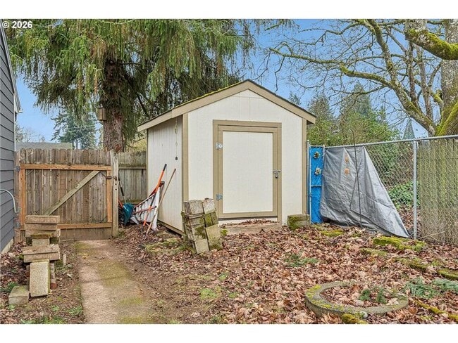 Building Photo - 108 SE 91st Ave