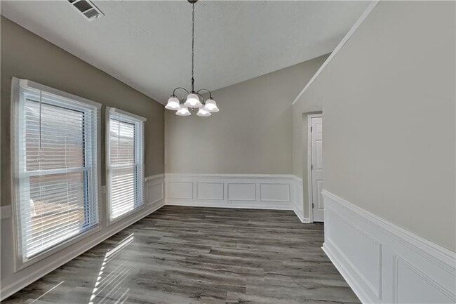 Building Photo - 2097 Corsica Way SW