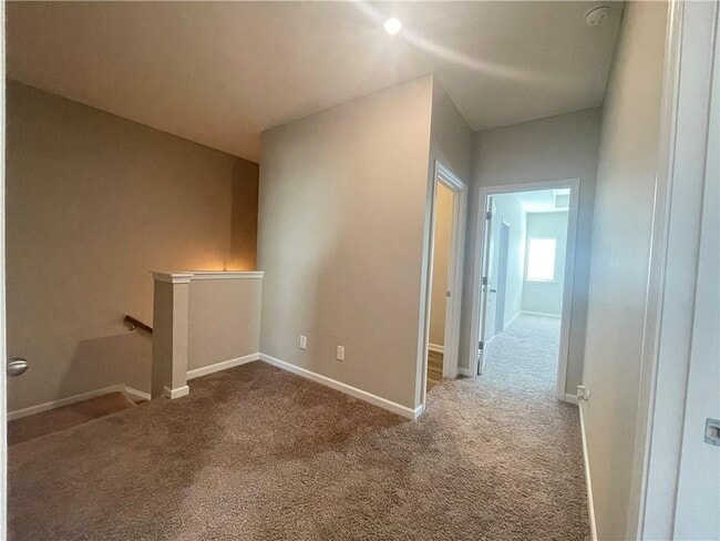 Building Photo - 145 Bryon Ln