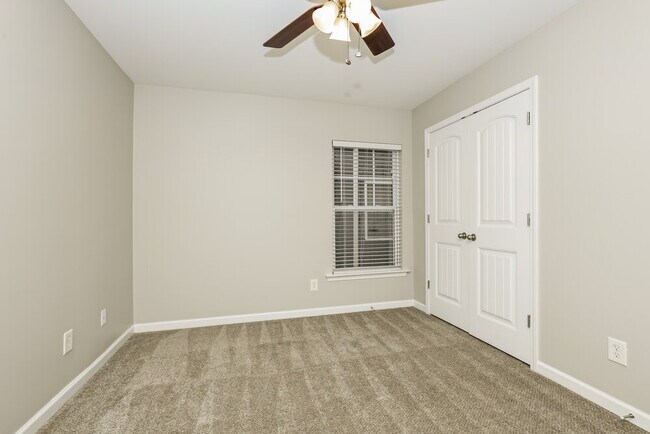 Building Photo - 2447 Cason Ln