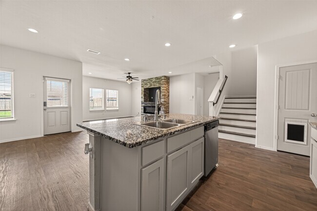 Building Photo - 1706 Cooper Bluff Ct