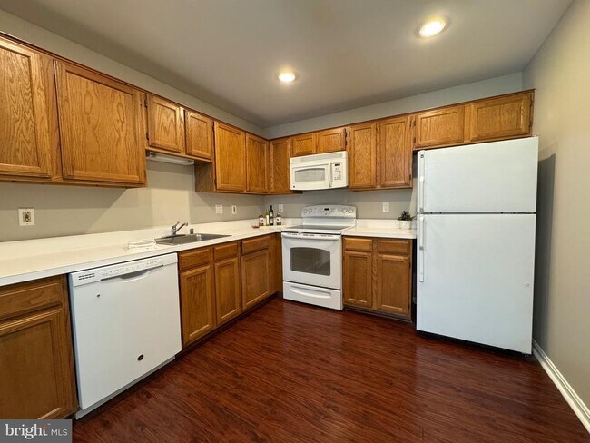 Building Photo - 8141 Bayonet Way