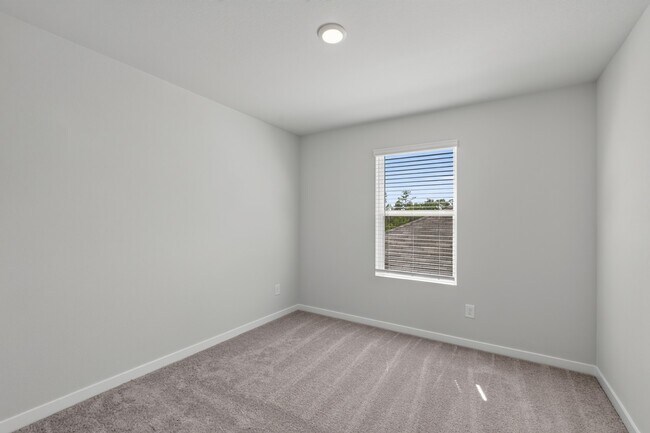Building Photo - 7762 Bergamot Cir