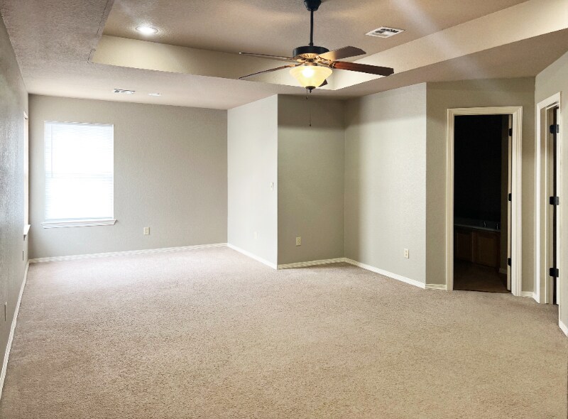 Building Photo - 2827 N Cassius Ln