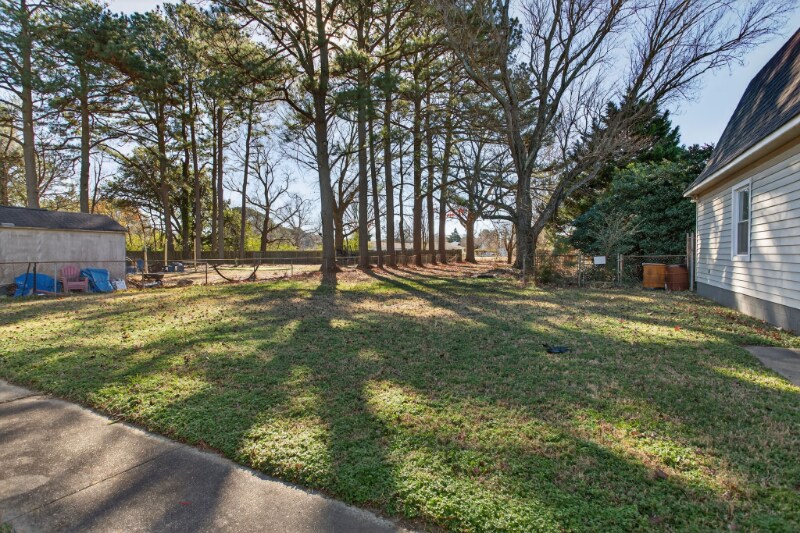 Building Photo - 1013 Sherry Ave