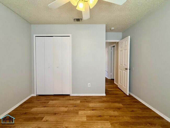 Building Photo - 5230 Gawain Dr
