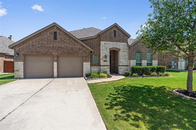 Building Photo - 404 Miracle Rose Way