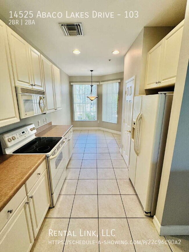 Building Photo - 14525 Abaco Lakes Dr