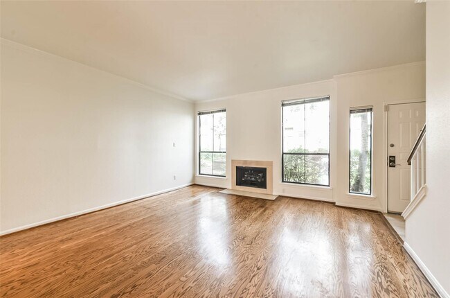 Building Photo - 1201 McDuffie St