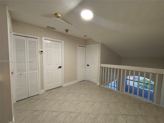 Building Photo - 10151 SW 154th Cir Ct