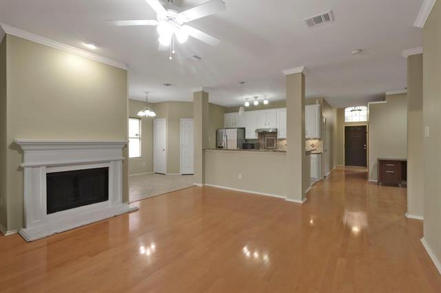 Building Photo - 701 Bella Vista Dr