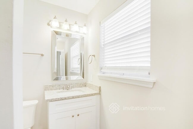 Building Photo - 200 Denver Ave