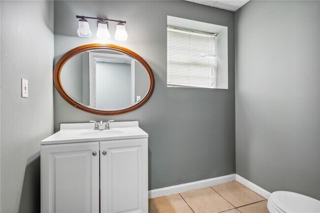 Building Photo - 2985 Dodson Dr