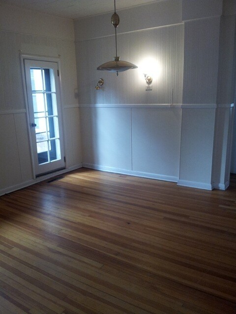 Building Photo - Custom Home, 7th and University