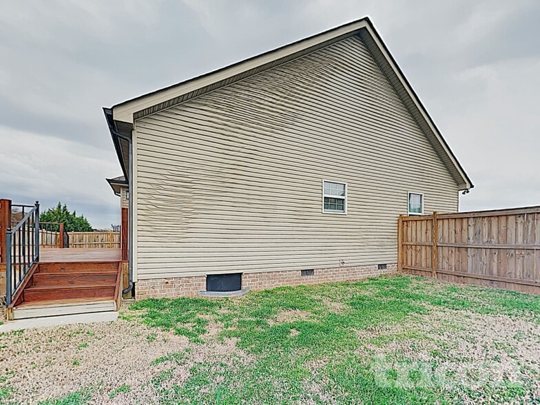 Building Photo - 2344 Foxworth Ct