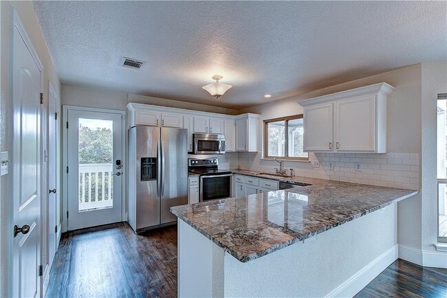 Building Photo - 19300 Crosswind Cir