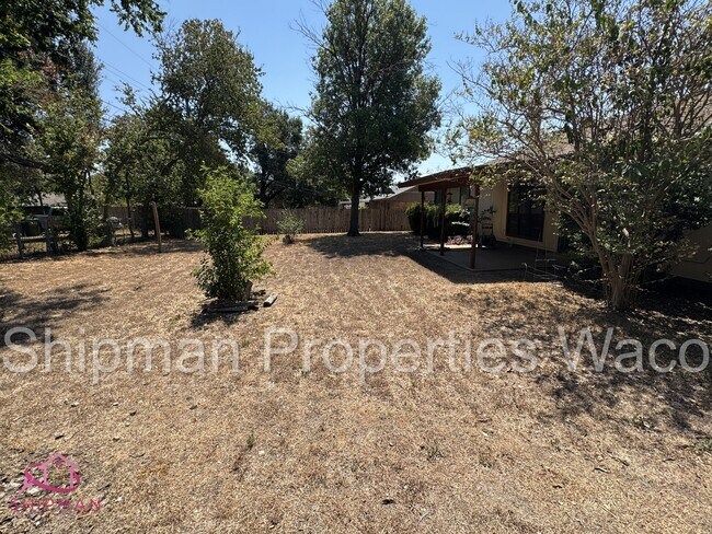 Building Photo - 919 La Porte Dr