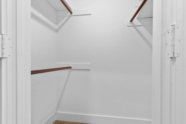 Building Photo - 14007 Overbrook Ln