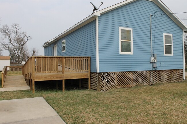 Building Photo - 2503 Deats Rd