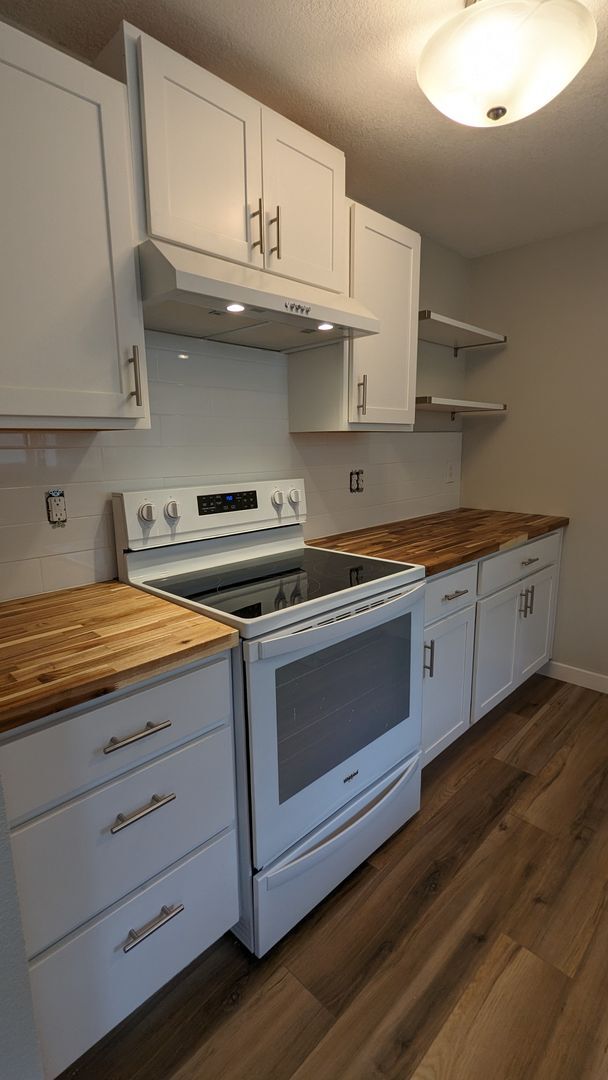 Primary Photo - 613/615 NW 9th Avenue
