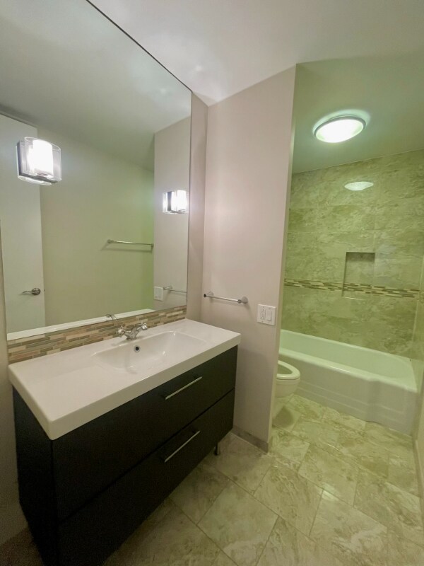 Building Photo - 535 N Michigan Ave