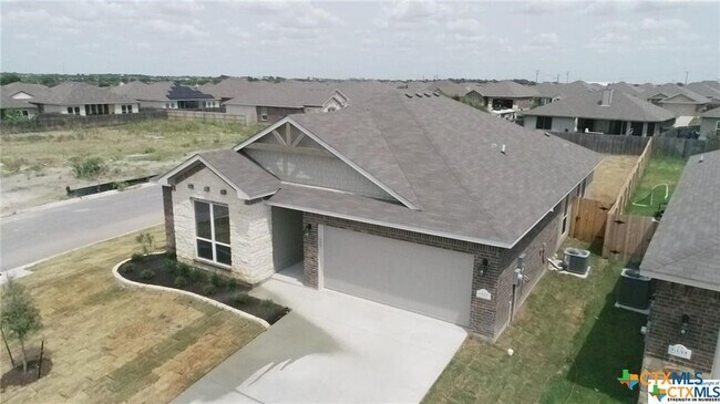 Building Photo - 6127 Fairburn